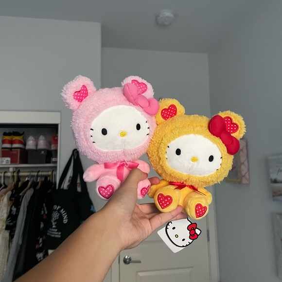 NWT HELLO KITTY PLUSH SET - Picture 7 of 7